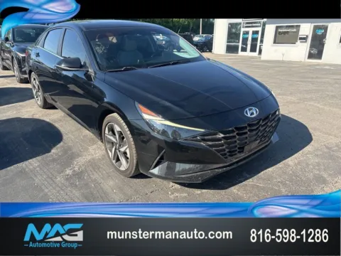 Black 2023 Hyundai Elantra Limited for sale in Blue Springs, MO