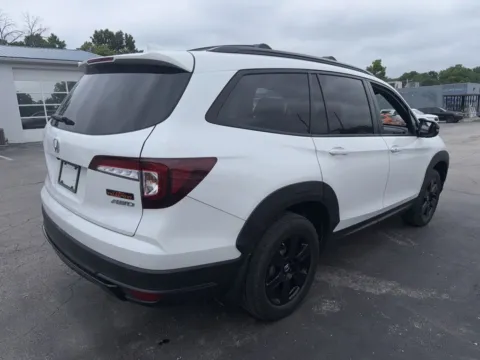 More photos of 2022 Honda Pilot TrailSport at MAG Auto - Munsterman Automotive Group, MO