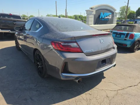 More photos of 2017 Honda Accord EX-L at MAG Auto - Munsterman Automotive Group, MO