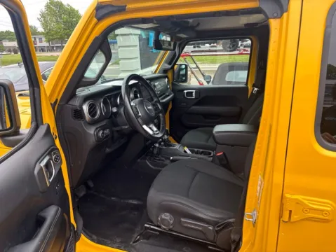 More photos of 2019 Jeep Wrangler Unlimited Sahara at MAG Auto - Munsterman Automotive Group, MO