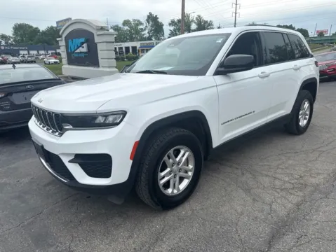 Photos of 2024 Jeep Grand Cherokee Laredo for sale in Blue Springs, MO at MAG Auto - Munsterman Automotive Group