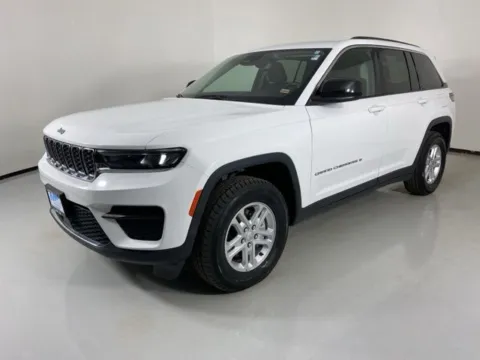 Another view of 2024 Jeep Grand Cherokee Laredo for sale in Blue Springs, MO at MAG Auto - Munsterman Automotive Group