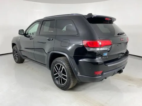 More photos of 2019 Jeep Grand Cherokee Trailhawk at MAG Auto - Munsterman Automotive Group, MO