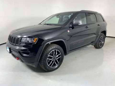 Another view of 2019 Jeep Grand Cherokee Trailhawk for sale in Blue Springs, MO at MAG Auto - Munsterman Automotive Group