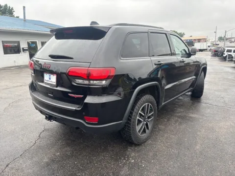 More photos of 2019 Jeep Grand Cherokee Trailhawk at MAG Auto - Munsterman Automotive Group, MO