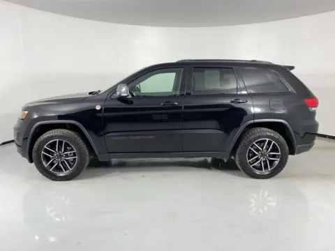 More photos of 2019 Jeep Grand Cherokee Trailhawk at MAG Auto - Munsterman Automotive Group, MO