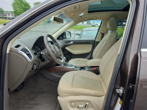 More photos of 2015 Audi Q5 3.0T Prestige at MAG Auto - Munsterman Automotive Group, MO