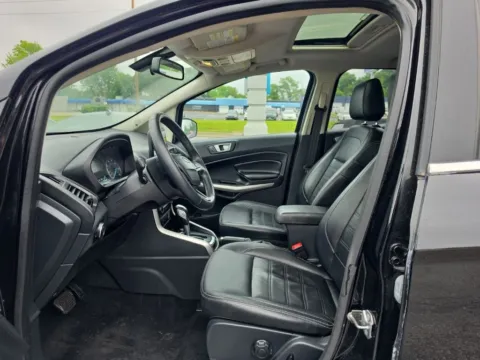 More photos of 2020 Ford EcoSport Titanium at MAG Auto - Munsterman Automotive Group, MO