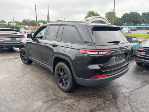 Another view of 2024 Jeep Grand Cherokee Altitude for sale in Blue Springs, MO at MAG Auto - Munsterman Automotive Group