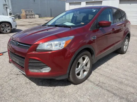 Photos of 2016 Ford Escape SE for sale in Blue Springs, MO at MAG Auto - Munsterman Automotive Group