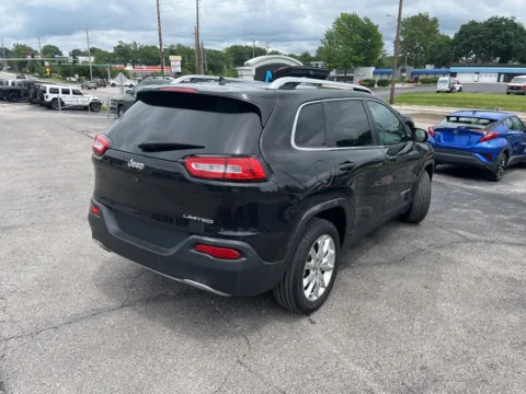 More photos of 2015 Jeep Cherokee Limited at MAG Auto - Munsterman Automotive Group, MO