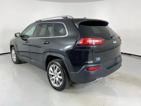 More photos of 2015 Jeep Cherokee Limited at MAG Auto - Munsterman Automotive Group, MO