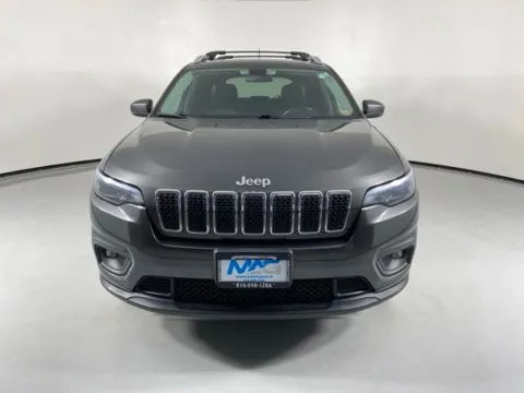 Photos of 2020 Jeep Cherokee Latitude Plus for sale in Blue Springs, MO at MAG Auto - Munsterman Automotive Group