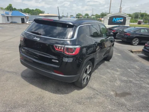 More photos of 2017 Jeep New Compass Latitude at MAG Auto - Munsterman Automotive Group, MO