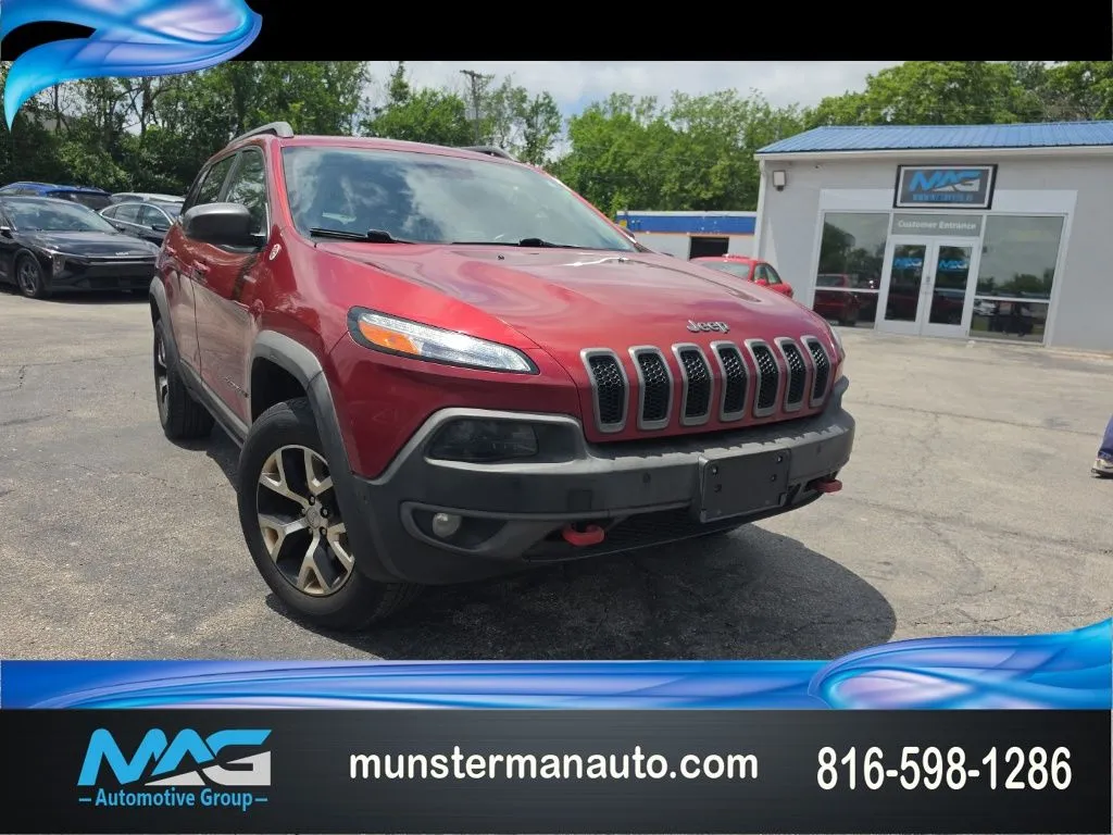 Red 2014 Jeep Cherokee Trailhawk for sale in Blue Springs, MO