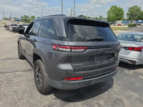 Another view of 2024 Jeep Grand Cherokee Altitude for sale in Blue Springs, MO at MAG Auto - Munsterman Automotive Group