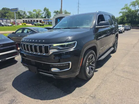 Photos of 2022 Jeep Wagoneer Series III for sale in Blue Springs, MO at MAG Auto - Munsterman Automotive Group