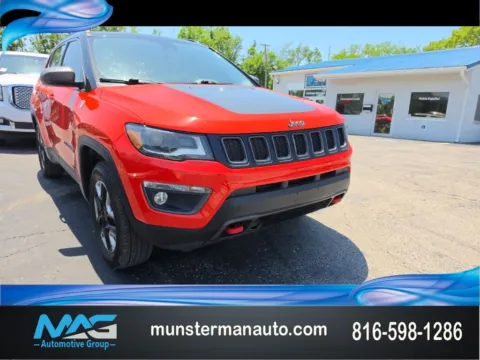 Orange 2018 Jeep Compass Trailhawk for sale in Blue Springs, MO