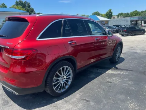 More photos of 2019 Mercedes-Benz GLC 300 at MAG Auto - Munsterman Automotive Group, MO