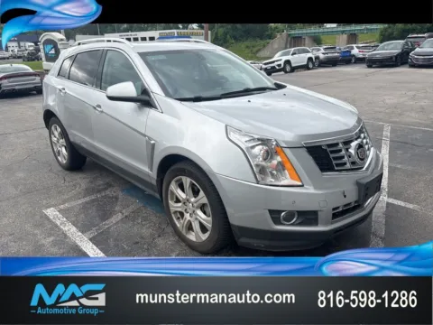 Silver 2015 Cadillac SRX Performance for sale in Blue Springs, MO