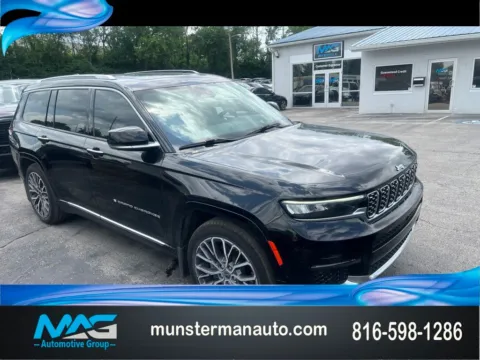 Black 2021 Jeep Grand Cherokee L Summit for sale in Blue Springs, MO