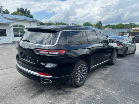 More photos of 2021 Jeep Grand Cherokee L Summit at MAG Auto - Munsterman Automotive Group, MO