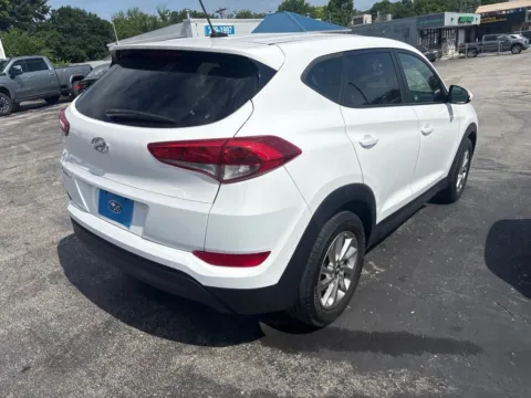 More photos of 2016 Hyundai Tucson SE at MAG Auto - Munsterman Automotive Group, MO