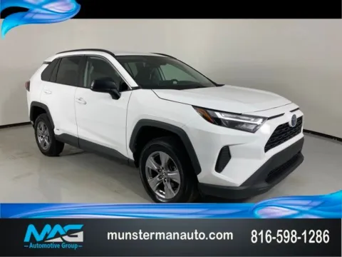 White 2023 Toyota RAV4 Hybrid LE for sale in Blue Springs, MO