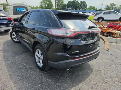 Another view of 2018 Ford Edge SE for sale in Blue Springs, MO at MAG Auto - Munsterman Automotive Group