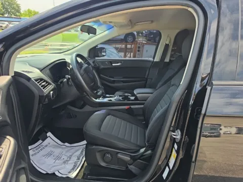 More photos of 2018 Ford Edge SE at MAG Auto - Munsterman Automotive Group, MO