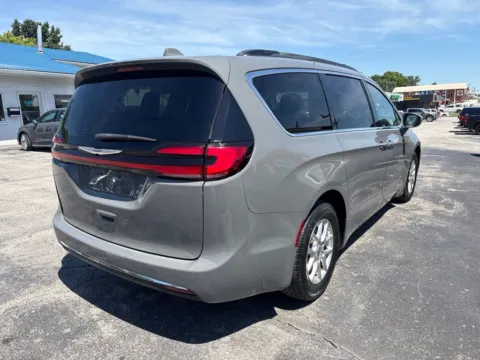 More photos of 2022 Chrysler Pacifica Touring L at MAG Auto - Munsterman Automotive Group, MO