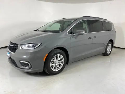 Another view of 2022 Chrysler Pacifica Touring L for sale in Blue Springs, MO at MAG Auto - Munsterman Automotive Group