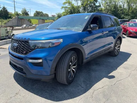 Photos of 2020 Ford Explorer ST for sale in Blue Springs, MO at MAG Auto - Munsterman Automotive Group