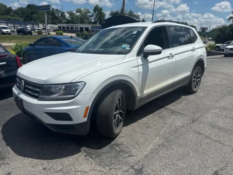 Photos of 2021 Volkswagen Tiguan 2.0T SE for sale in Blue Springs, MO at MAG Auto - Munsterman Automotive Group