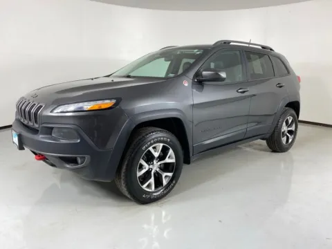 Another view of 2017 Jeep Cherokee Trailhawk for sale in Blue Springs, MO at MAG Auto - Munsterman Automotive Group