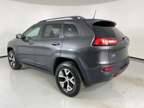 More photos of 2017 Jeep Cherokee Trailhawk at MAG Auto - Munsterman Automotive Group, MO