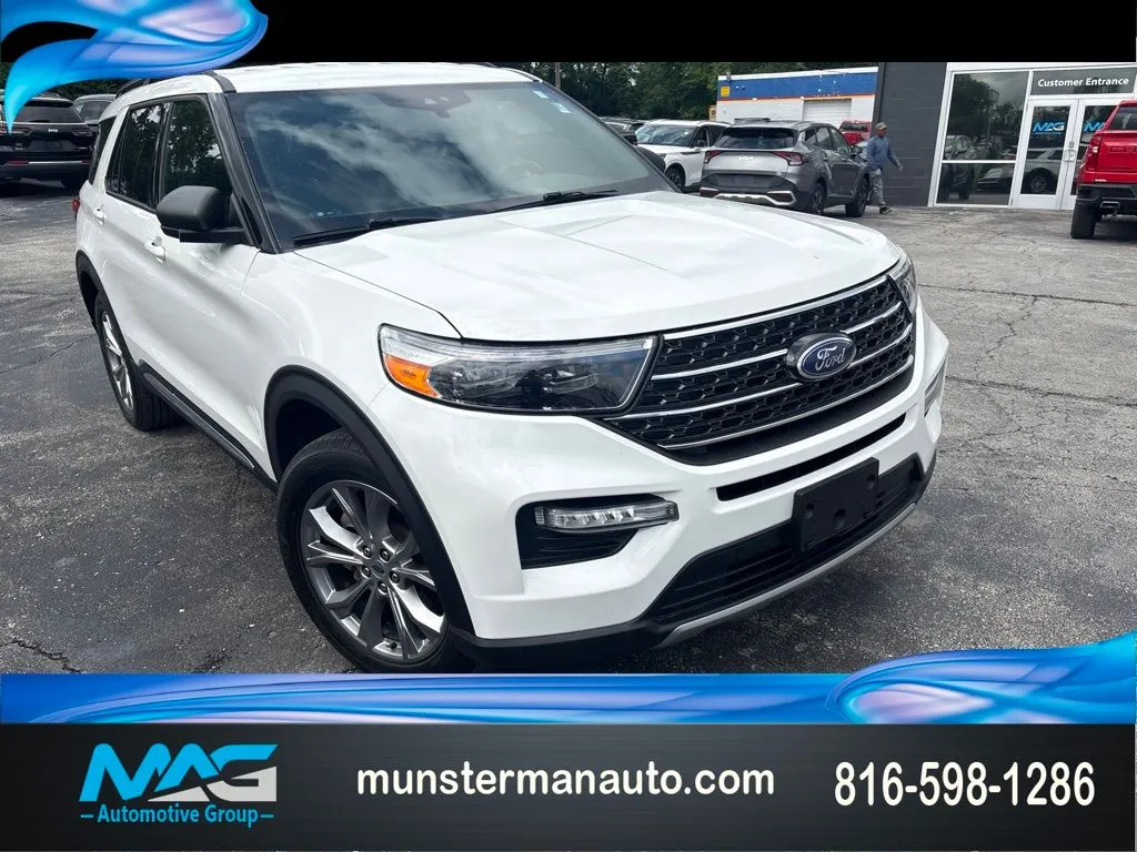 White 2020 Ford Explorer XLT for sale in Blue Springs, MO