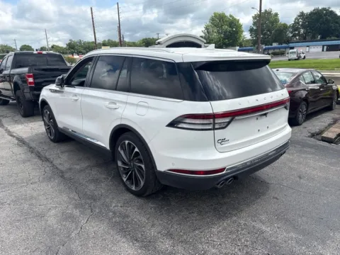 Another view of 2020 Lincoln Aviator Reserve for sale in Blue Springs, MO at MAG Auto - Munsterman Automotive Group