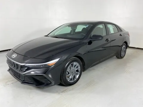 Another view of 2024 Hyundai Elantra SEL for sale in Blue Springs, MO at MAG Auto - Munsterman Automotive Group