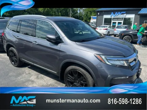 Gray 2021 Honda Pilot Touring for sale in Blue Springs, MO