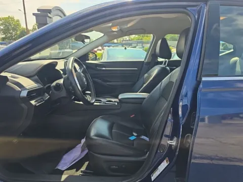 More photos of 2024 Nissan Altima 2.5 SR at MAG Auto - Munsterman Automotive Group, MO