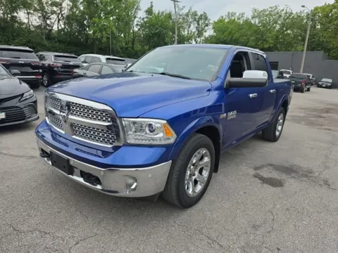 Photos of 2018 Ram 1500 Laramie for sale in Blue Springs, MO at MAG Auto - Munsterman Automotive Group
