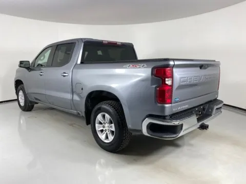 More photos of 2021 Chevrolet Silverado 1500 LT at MAG Auto - Munsterman Automotive Group, MO