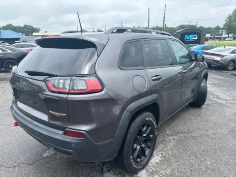 More photos of 2019 Jeep Cherokee Trailhawk at MAG Auto - Munsterman Automotive Group, MO