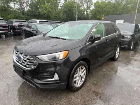 Photos of 2022 Ford Edge SEL for sale in Blue Springs, MO at MAG Auto - Munsterman Automotive Group