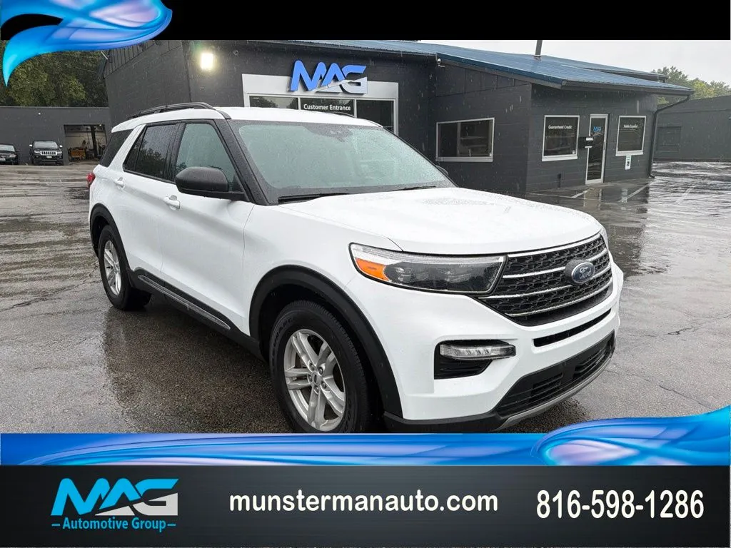 White 2023 Ford Explorer XLT for sale in Blue Springs, MO