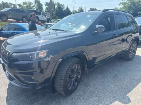 Photos of 2020 Jeep Cherokee Limited for sale in Blue Springs, MO at MAG Auto - Munsterman Automotive Group