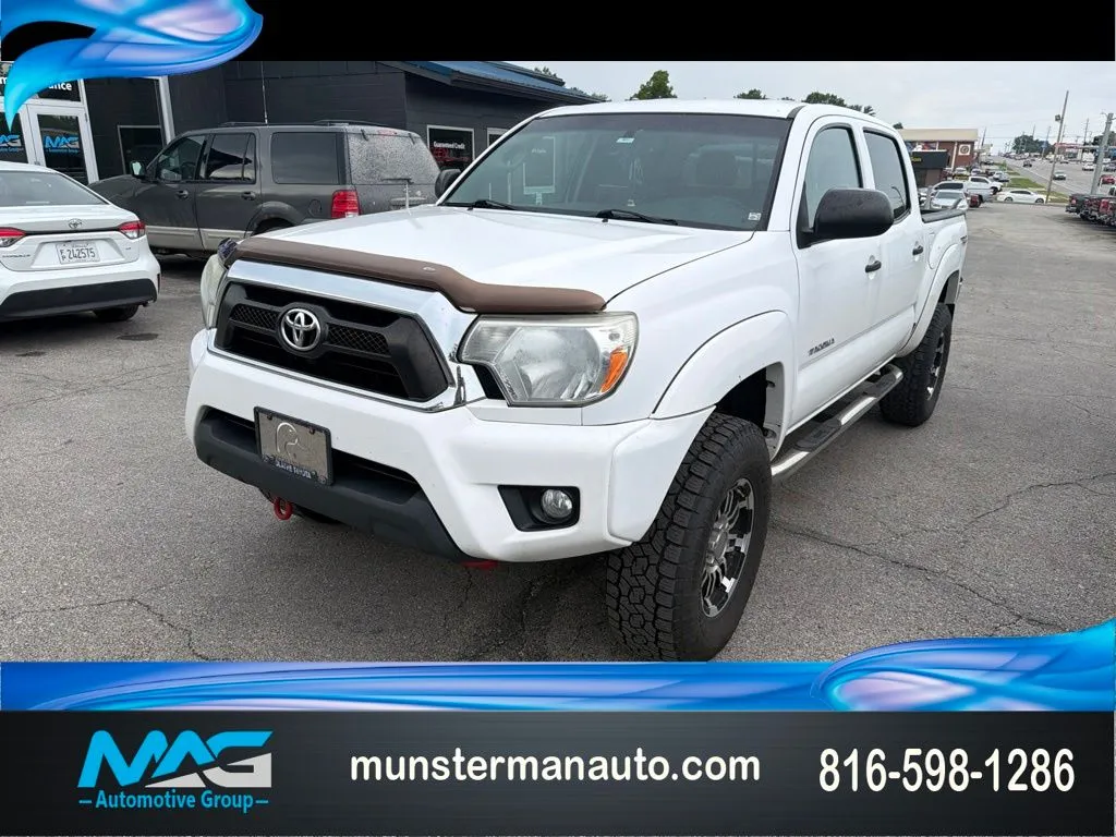White 2013 Toyota Tacoma for sale in Blue Springs, MO