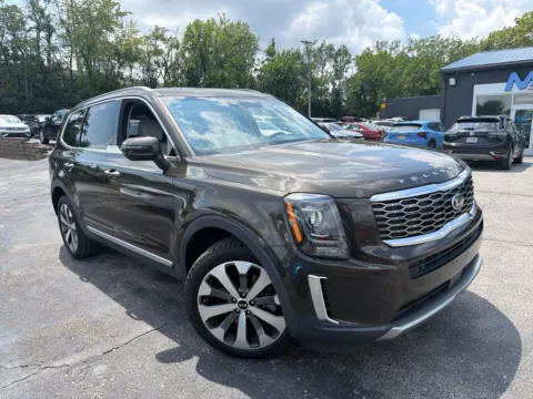 More photos of 2020 Kia Telluride S at MAG Auto - Munsterman Automotive Group, MO