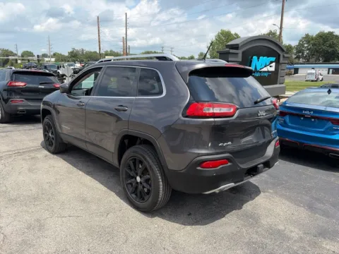 Another view of 2014 Jeep Cherokee Limited for sale in Blue Springs, MO at MAG Auto - Munsterman Automotive Group